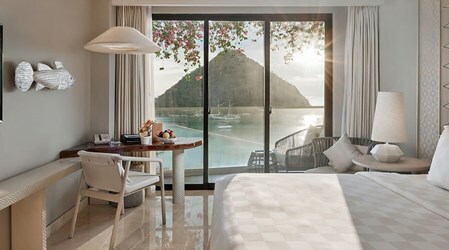 Deluxe Ocean View Room